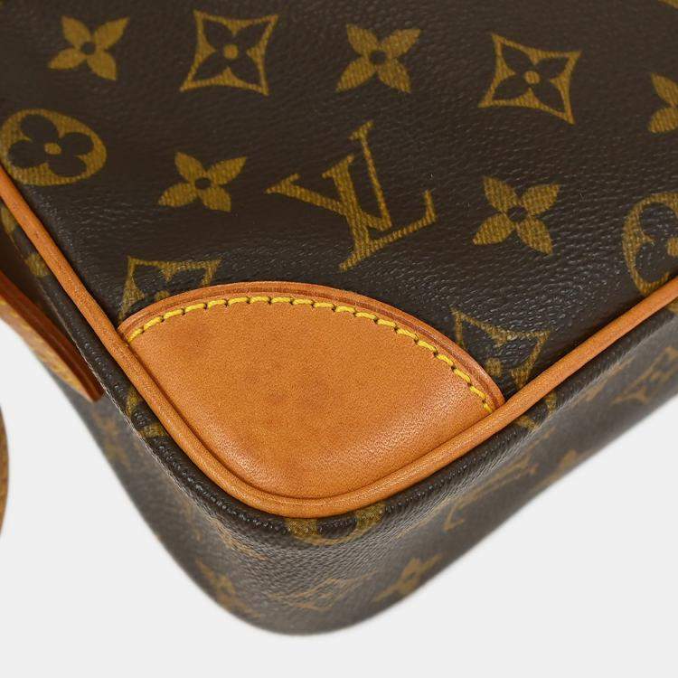 Pre Owned Louis Vuitton Monogram Trocadero 27 Shoulder Bag