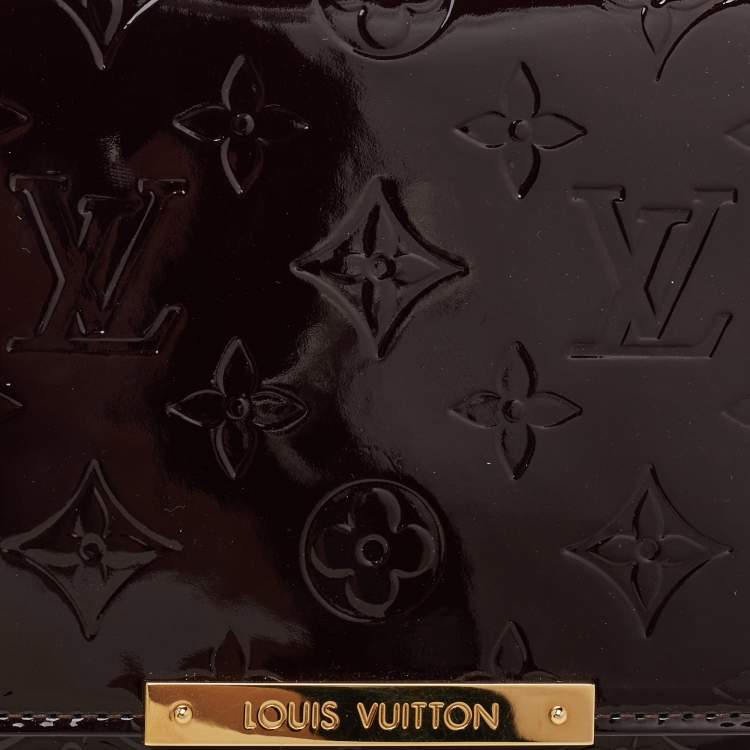 Pre Owned Louis Vuitton Amarante Monogram Vernis Robertson Clutch 