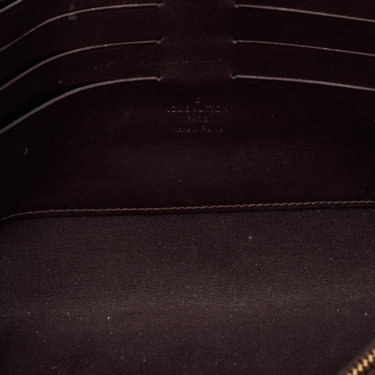 Pre Owned Louis Vuitton Amarante Monogram Vernis Robertson Clutch 