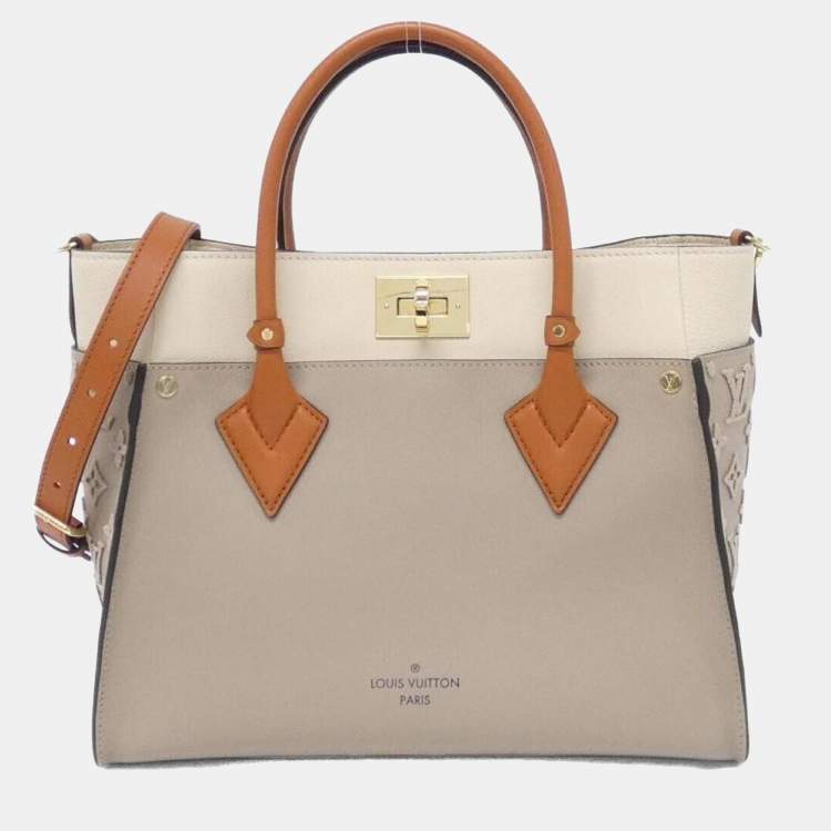 Pre Owned Louis Vuitton On My Side Mm Handbag