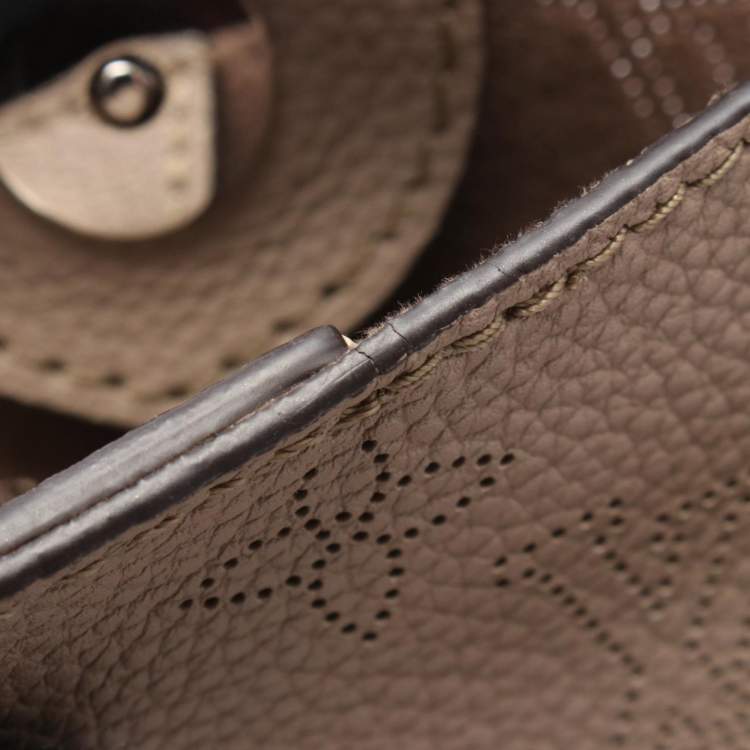 Pre Owned Louis Vuitton Hina Pm Handbag Leather Mahina Beige