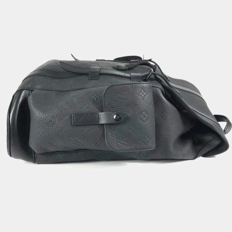 Pre Owned Louis Vuitton Taurillon Monogram Christopher Mm Backpack In Leather Noir Black