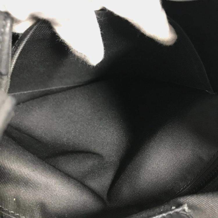 Pre Owned Louis Vuitton Taurillon Monogram Christopher Mm Backpack In Leather Noir Black