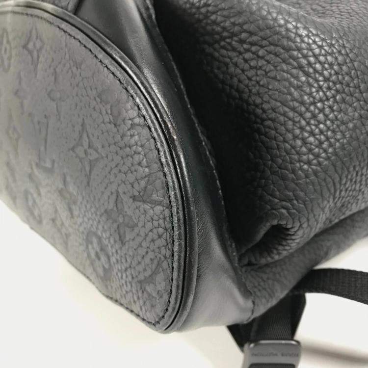 Pre Owned Louis Vuitton Taurillon Monogram Christopher Mm Backpack In Leather Noir Black