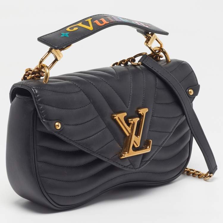 Pre Owned Louis Vuitton New Wave Chain MM Black Leather Bag