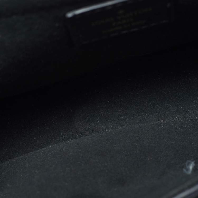 Pre Owned Louis Vuitton New Wave Chain MM Black Leather Bag