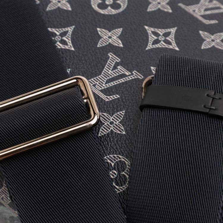 Pre Owned Louis Vuitton Blue Chapman Brothers Monogram Savane Messenger PM