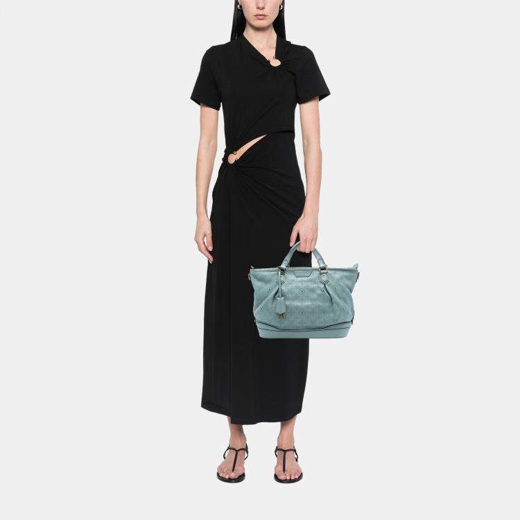 Pre Owned Louis Vuitton Blue Monogram Mahina Stellar PM