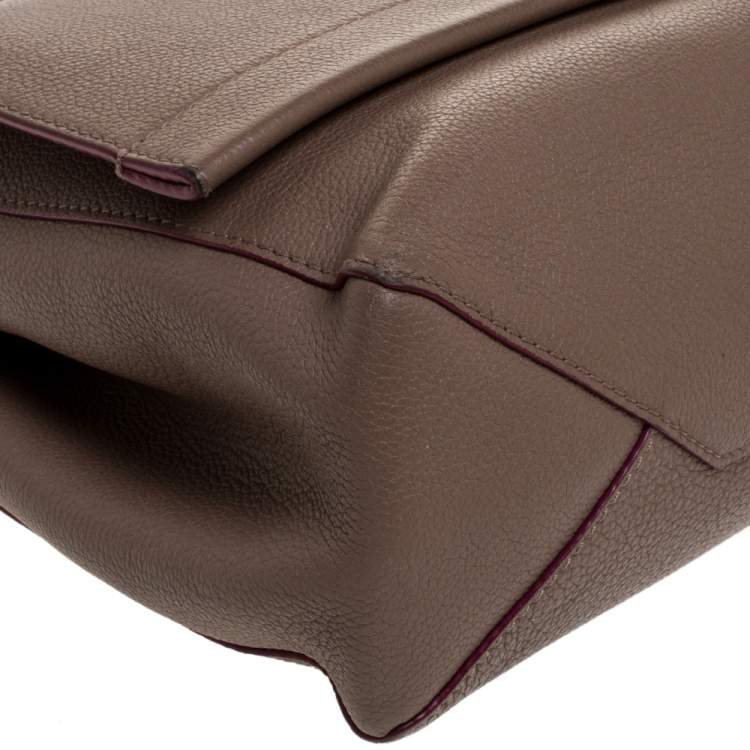 مملوكة مسبقًا Louis Vuitton Brown Leather Lockme II Bag
