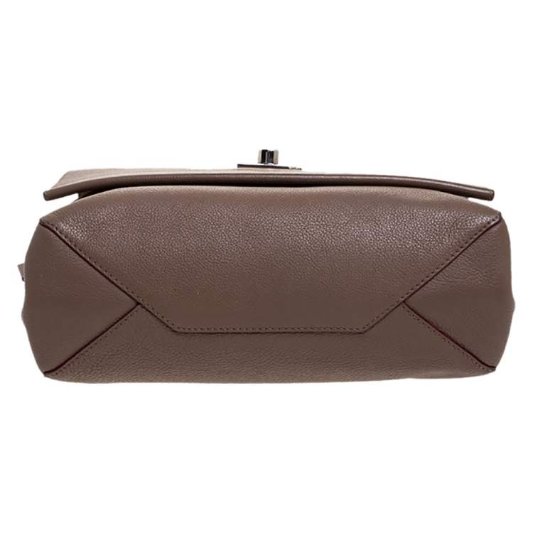 مملوكة مسبقًا Louis Vuitton Brown Leather Lockme II Bag