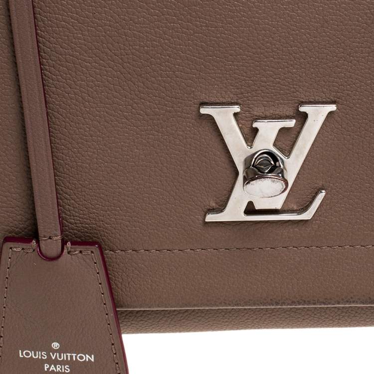 مملوكة مسبقًا Louis Vuitton Brown Leather Lockme II Bag