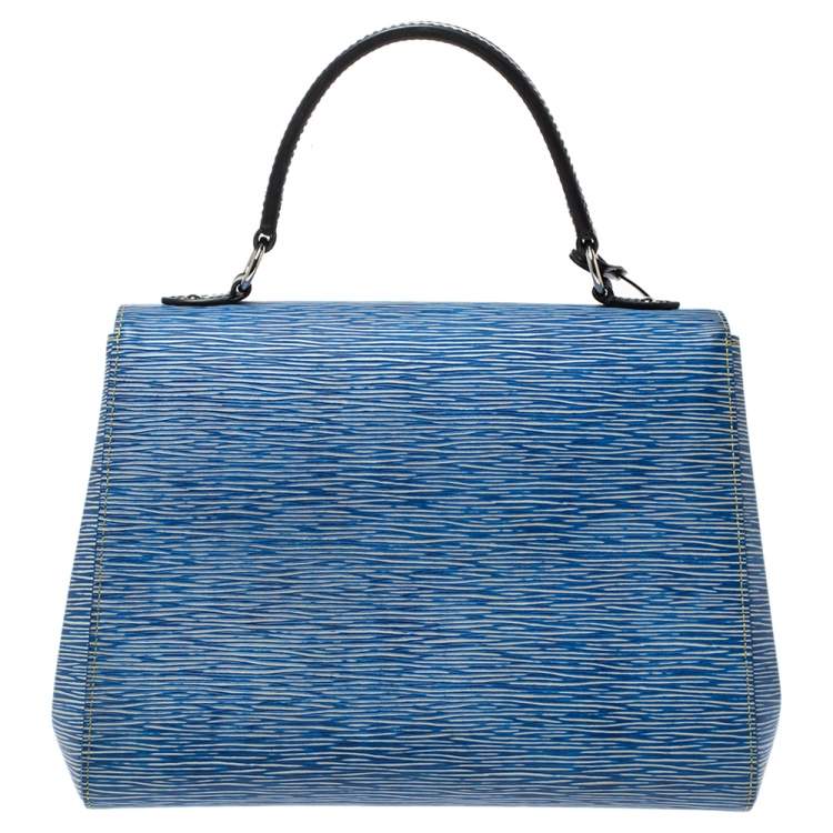 مملوكة مسبقًا Louis Vuitton Light Denim Epi Leather Cluny MM Bag