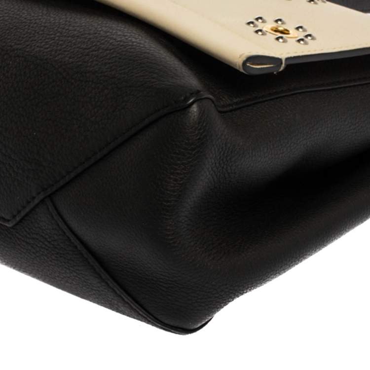 Pre Owned Louis Vuitton Black/White Leather Lockme II Mechanical Flower Bag