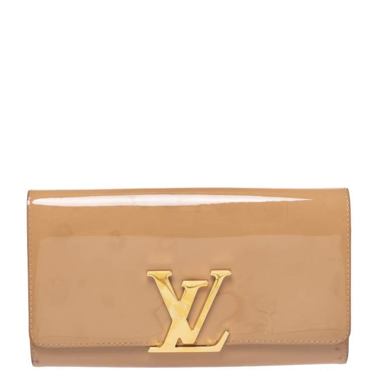 Louise patent leather clutch bag Louis Vuitton Beige in Patent leather -  23254082