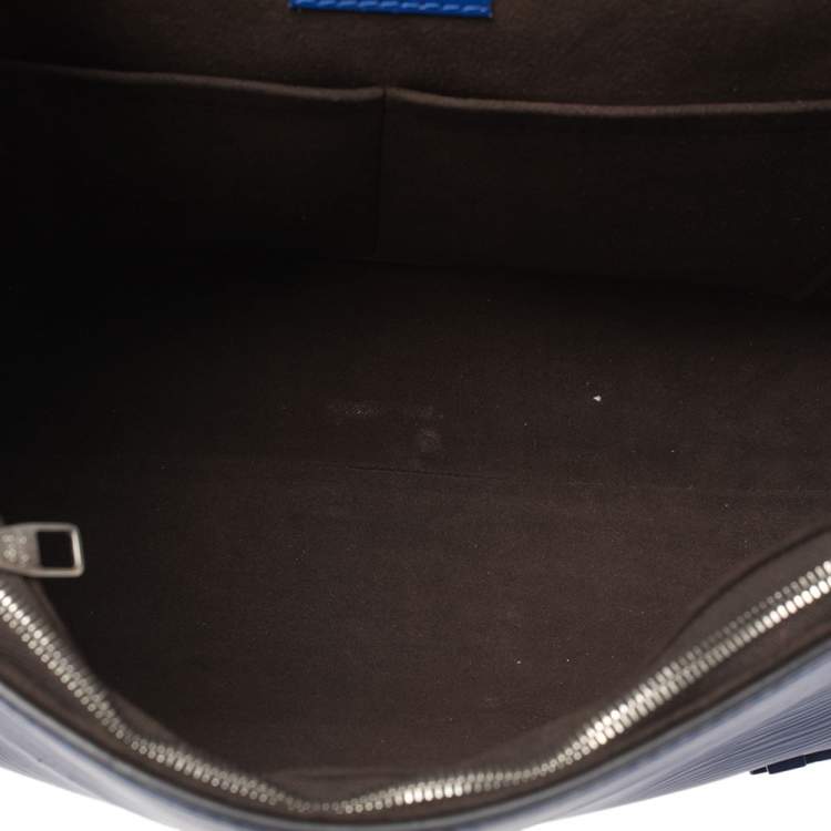 مملوكة مسبقًا Louis Vuitton Blueberry Epi Leather Cluny MM Bag