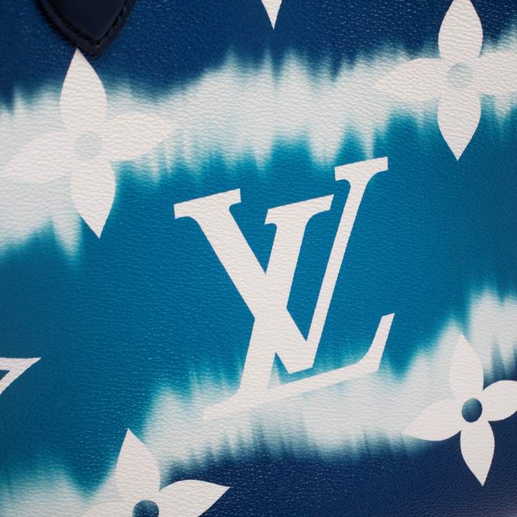 Pre Owned Louis Vuitton Bleu Monogram Coated Canvas Onthego GM Bag