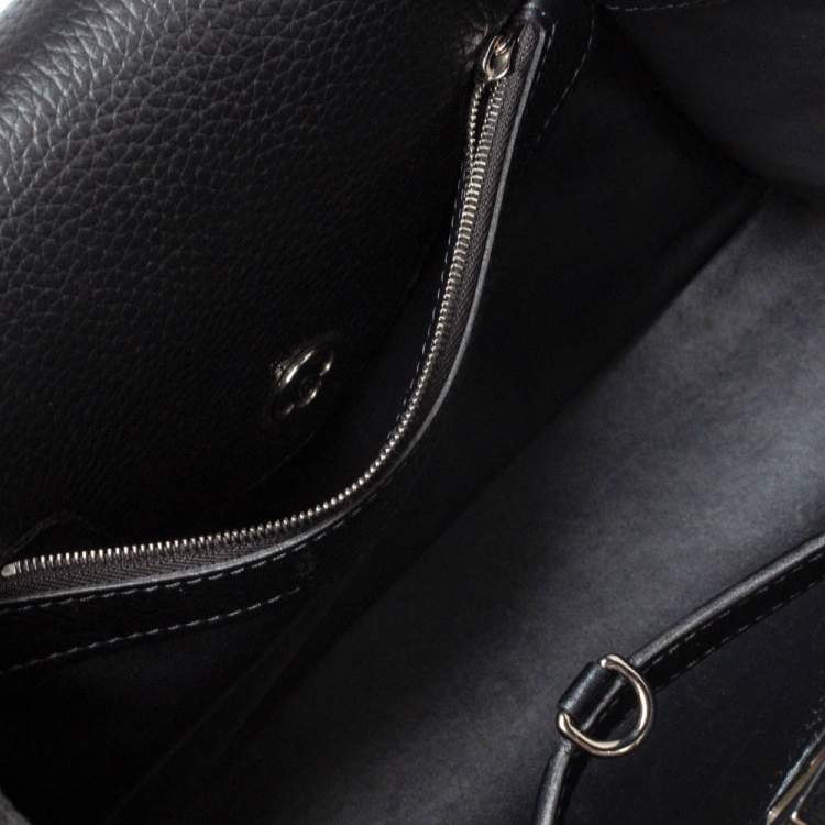 Pre Owned Louis Vuitton Dark Grey Taurillon Leather Capucines MM Bag