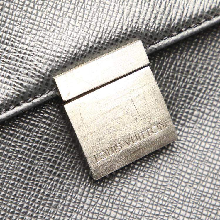 Pre Owned Louis Vuitton Black Taiga Leather Porte-Document Angara Briefcase