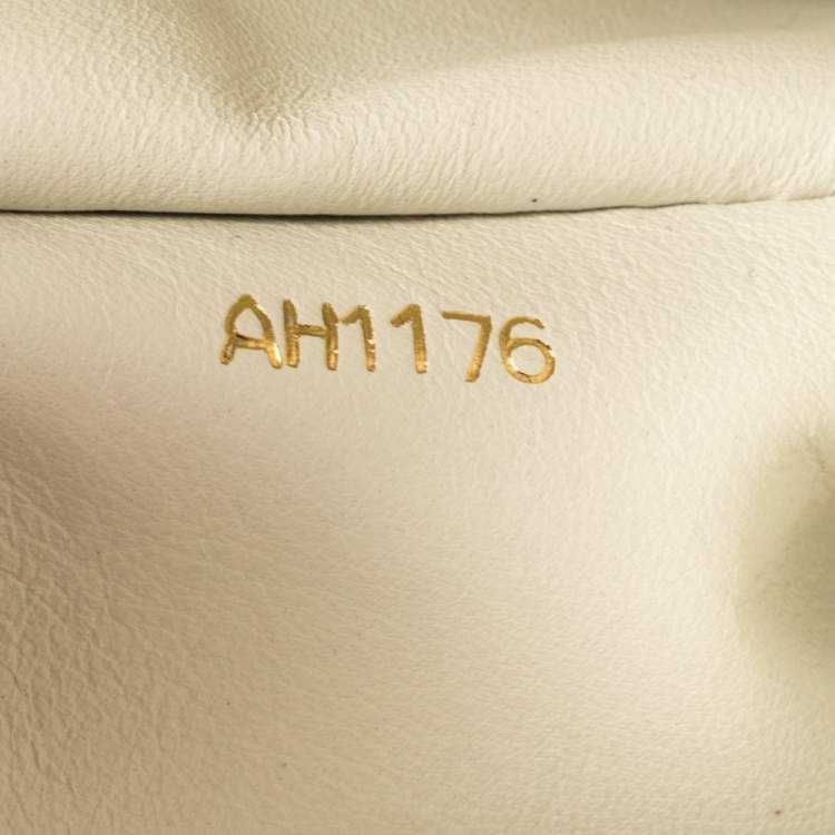 Pre Owned Louis Vuitton Multicolor Taurillon Leather Capucines PM Bag