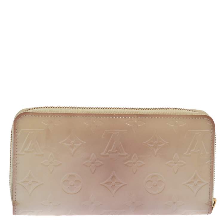 Pre Owned Louis Vuitton Cream White Monogram Vernis Zippy Wallet