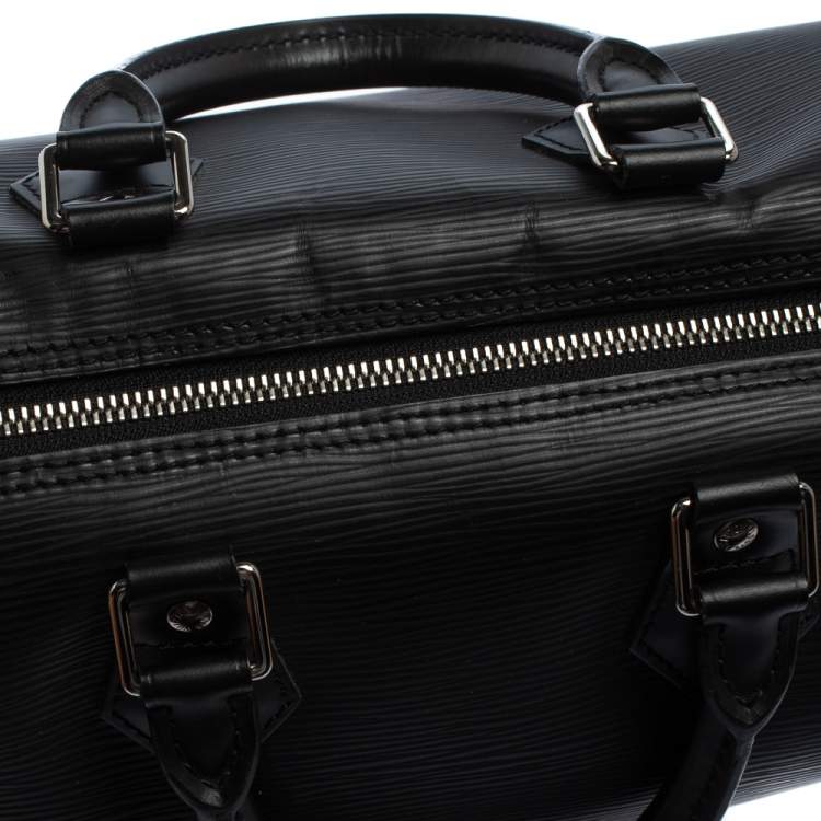 مملوكة مسبقًا Louis Vuitton Black Epi Leather Speedy 25 Bag