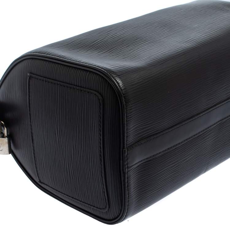مملوكة مسبقًا Louis Vuitton Black Epi Leather Speedy 25 Bag