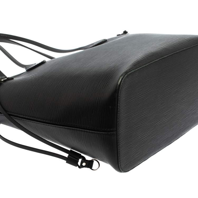 Pre Owned Louis Vuitton Black Epi Leather Neverfull MM Bag