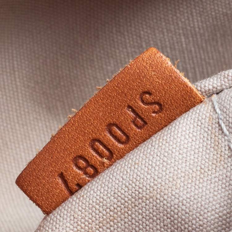 مملوكة مسبقًا Louis Vuitton Monogram Canvas Limited Edition Dentelle Speedy 30 Bag