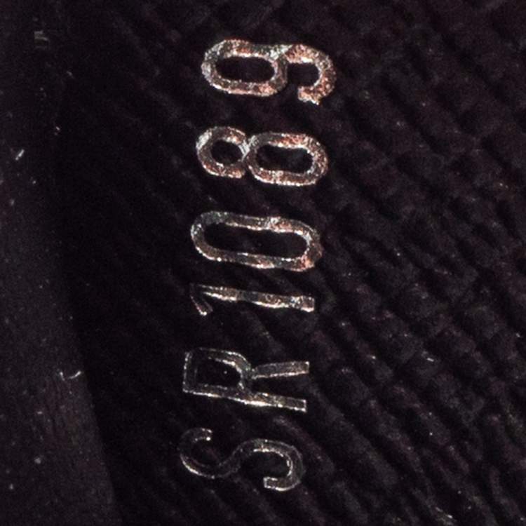 مملوكة مسبقًا Louis Vuitton Black Epi Leather Joey Wallet