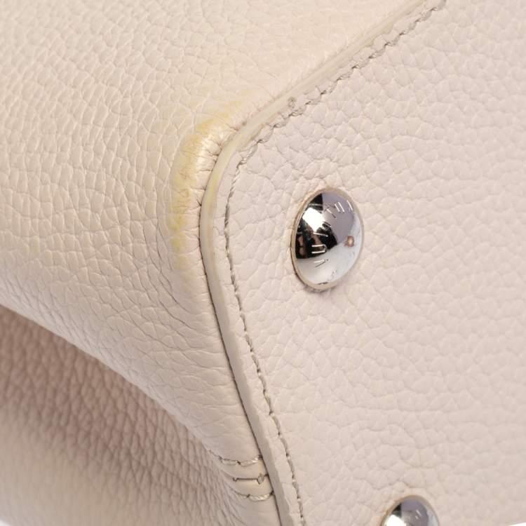 مملوكة مسبقًا Louis Vuitton Galet/Pink Taurillon Leather Capucines MM Bag