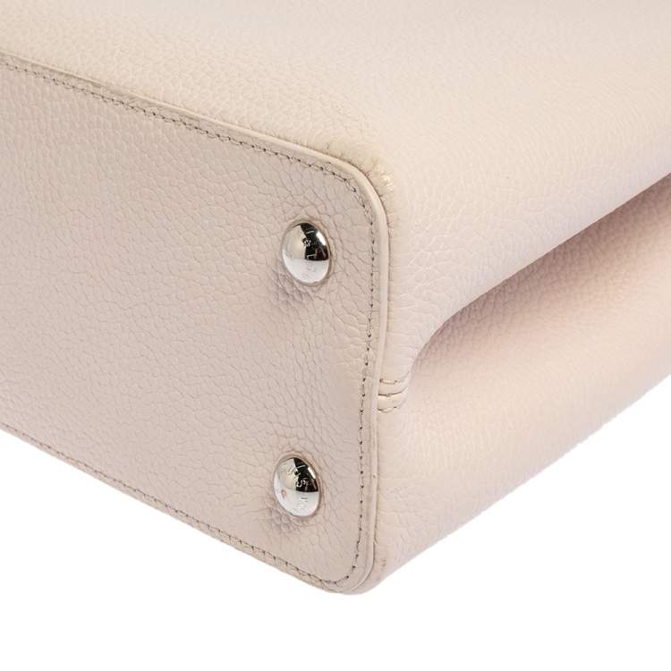 مملوكة مسبقًا Louis Vuitton Galet/Pink Taurillon Leather Capucines MM Bag