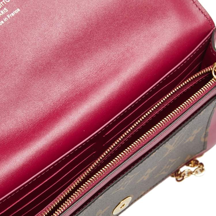 مملوكة مسبقًا Louis Vuitton Fuchsia  Monogram Canvas Flore Wallet on Chain