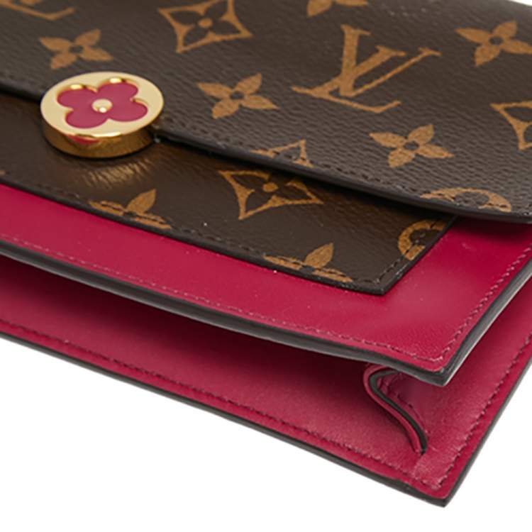 مملوكة مسبقًا Louis Vuitton Fuchsia  Monogram Canvas Flore Wallet on Chain