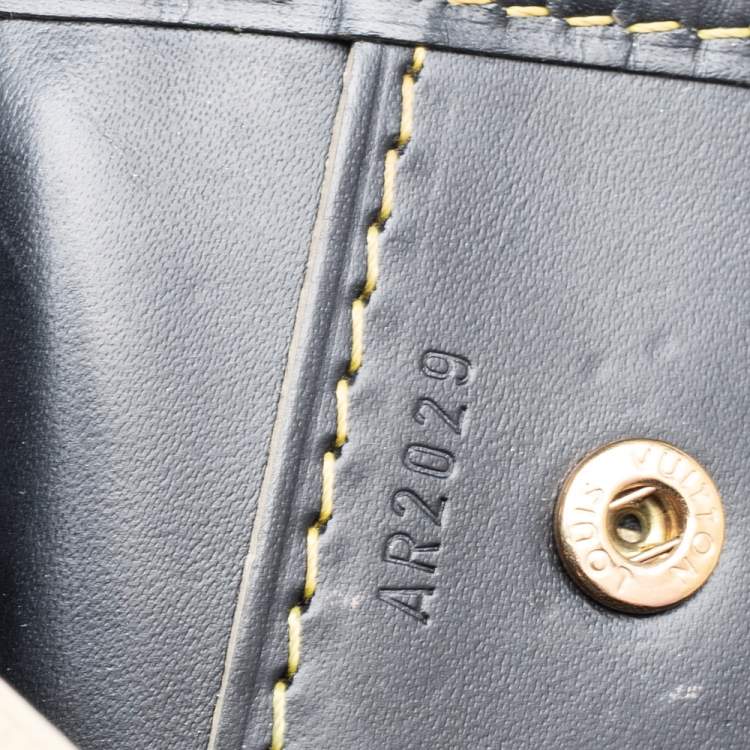 Pre Owned Louis Vuitton Black Suhali Leather L'Absolu De Voyage Bag
