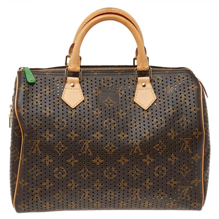 مملوكة مسبقًا Louis Vuitton Green Monogram Perforated Canvas Limited Edition Speedy 30 Bag