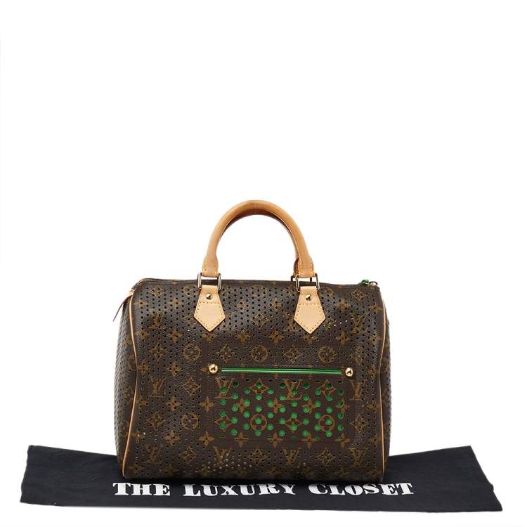 مملوكة مسبقًا Louis Vuitton Green Monogram Perforated Canvas Limited Edition Speedy 30 Bag