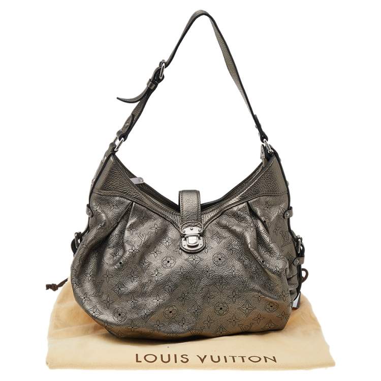 Pre Owned Louis Vuitton Argent Monogram Mahina Leather XS Bag