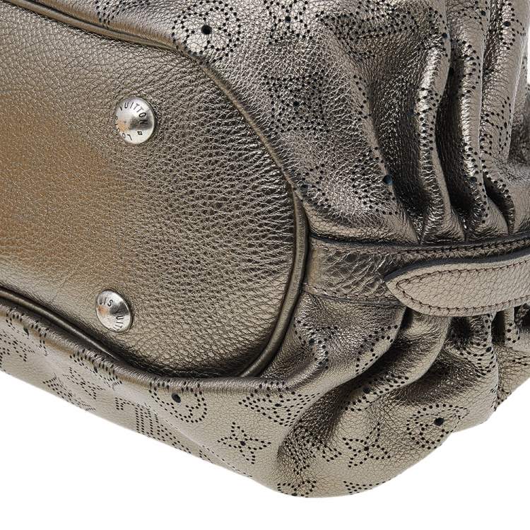 Pre Owned Louis Vuitton Argent Monogram Mahina Leather XS Bag