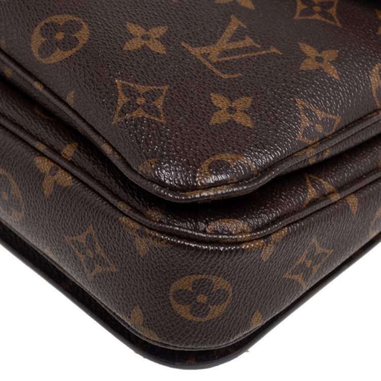 Pre Owned Louis Vuitton Monogram Canvas Metis Pochette Bag