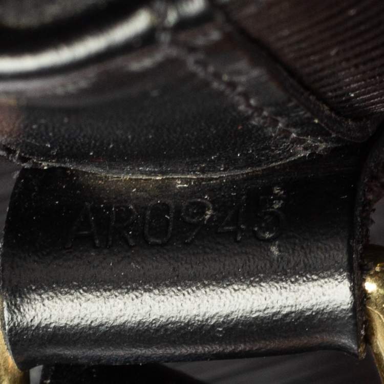 Pre Owned Louis Vuitton Black Epi Leather Vintage Noé Bag