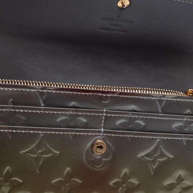 Pre Owned Louis Vuitton Gris Art Deco Monogram Vernis Sarah Wallet