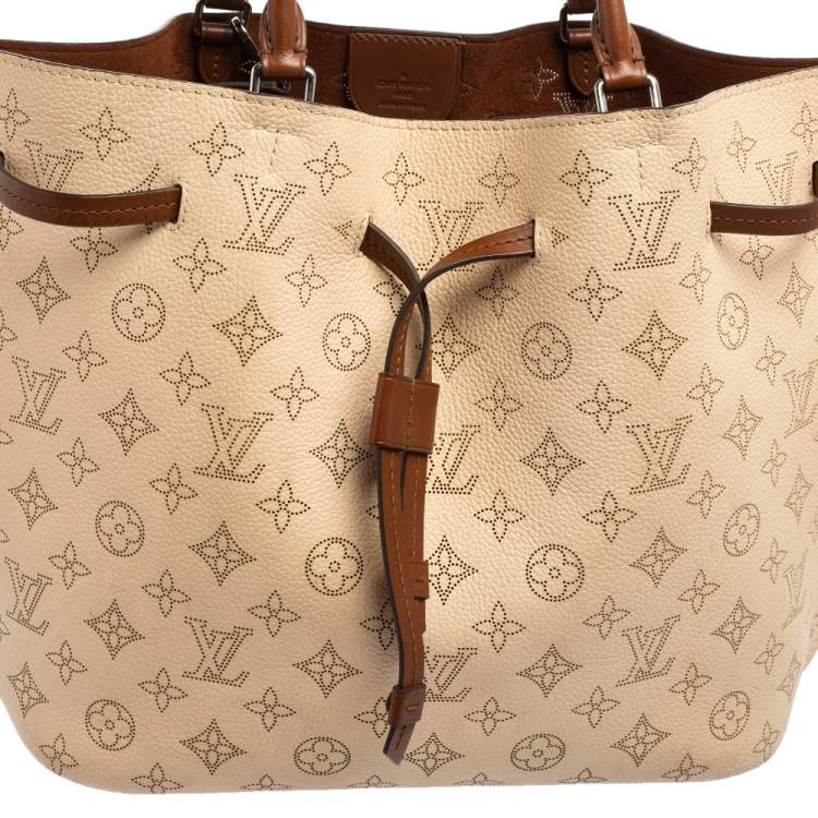 Pre Owned Louis Vuitton Opal Monogram Mahina Leather Girolata Bucket Bag