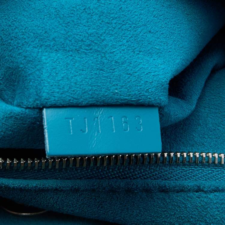مملوكة مسبقًا Louis Vuitton Cyan Epi Leather Noe NM Bag