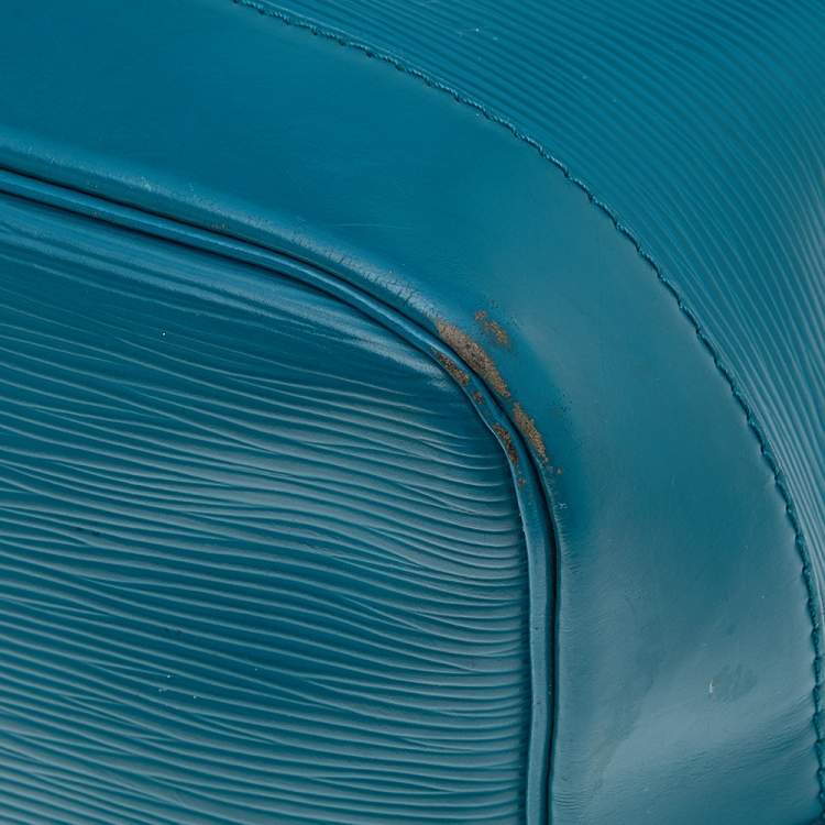 مملوكة مسبقًا Louis Vuitton Cyan Epi Leather Noe NM Bag