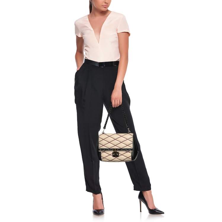 Street Snaps: Louis Vuitton Pochette Flap Bag
