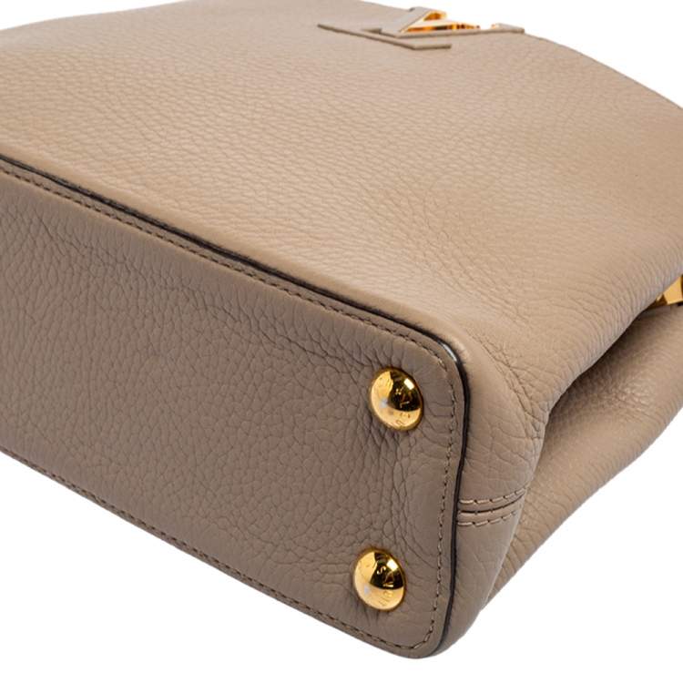 Pre Owned Louis Vuitton Beige Taurillon Leather Capucines BB Bag