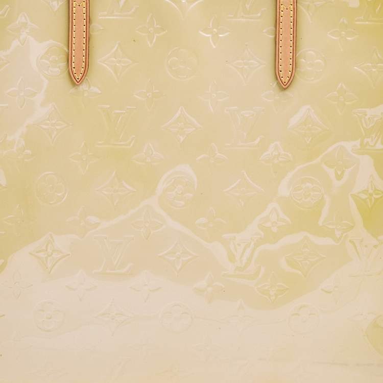 Pre Owned Louis Vuitton Blanc Corail Monogram Vernis Catalina EW Bag