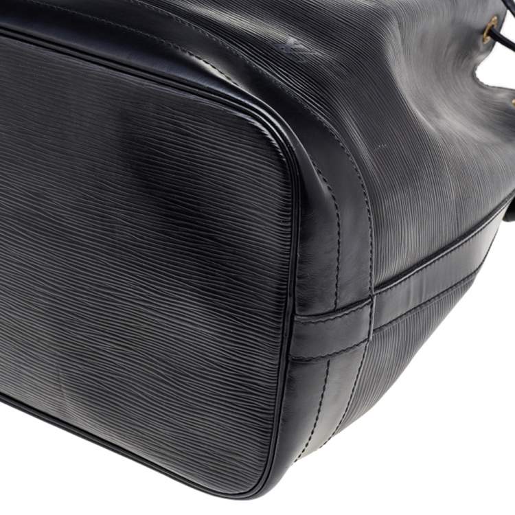 Pre Owned Louis Vuitton Black Epi Leather Noe Bag