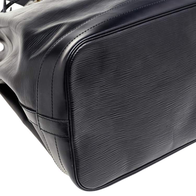 Pre Owned Louis Vuitton Black Epi Leather Noe Bag