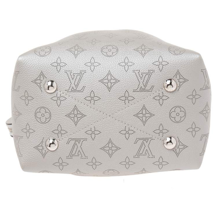 Pre Owned Louis Vuitton Gris Souris Monogram Mahina Leather Bella Bucket Bag
